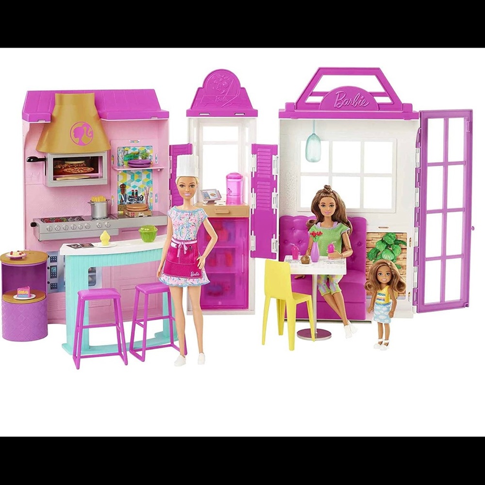 Barbie doll set